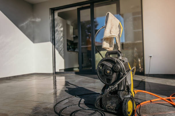 Best Pool Deck Cleaning  in Oskaloosa, IA